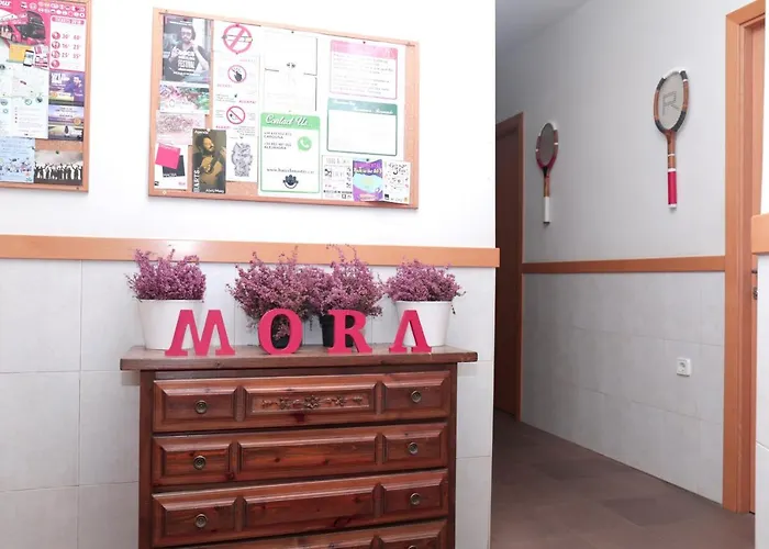 Mora بيت ضيافة *